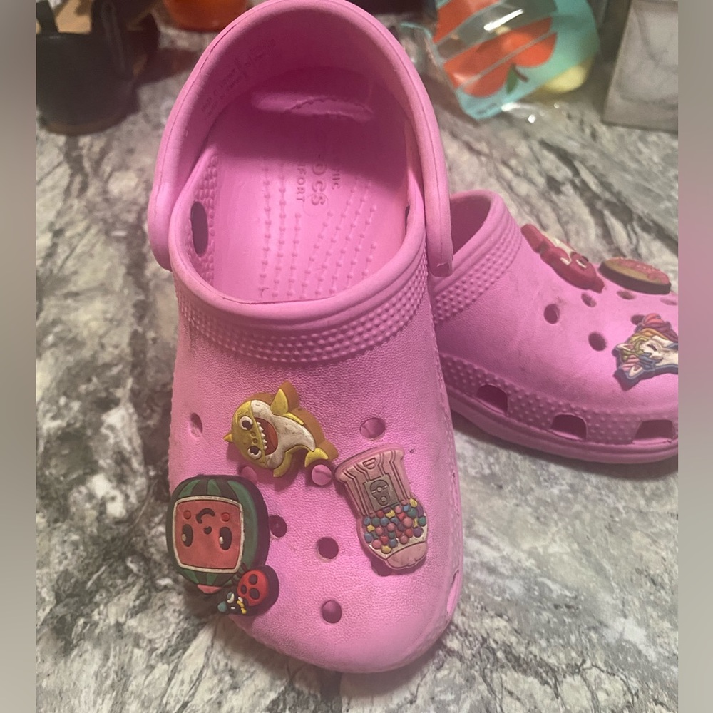 Crocs